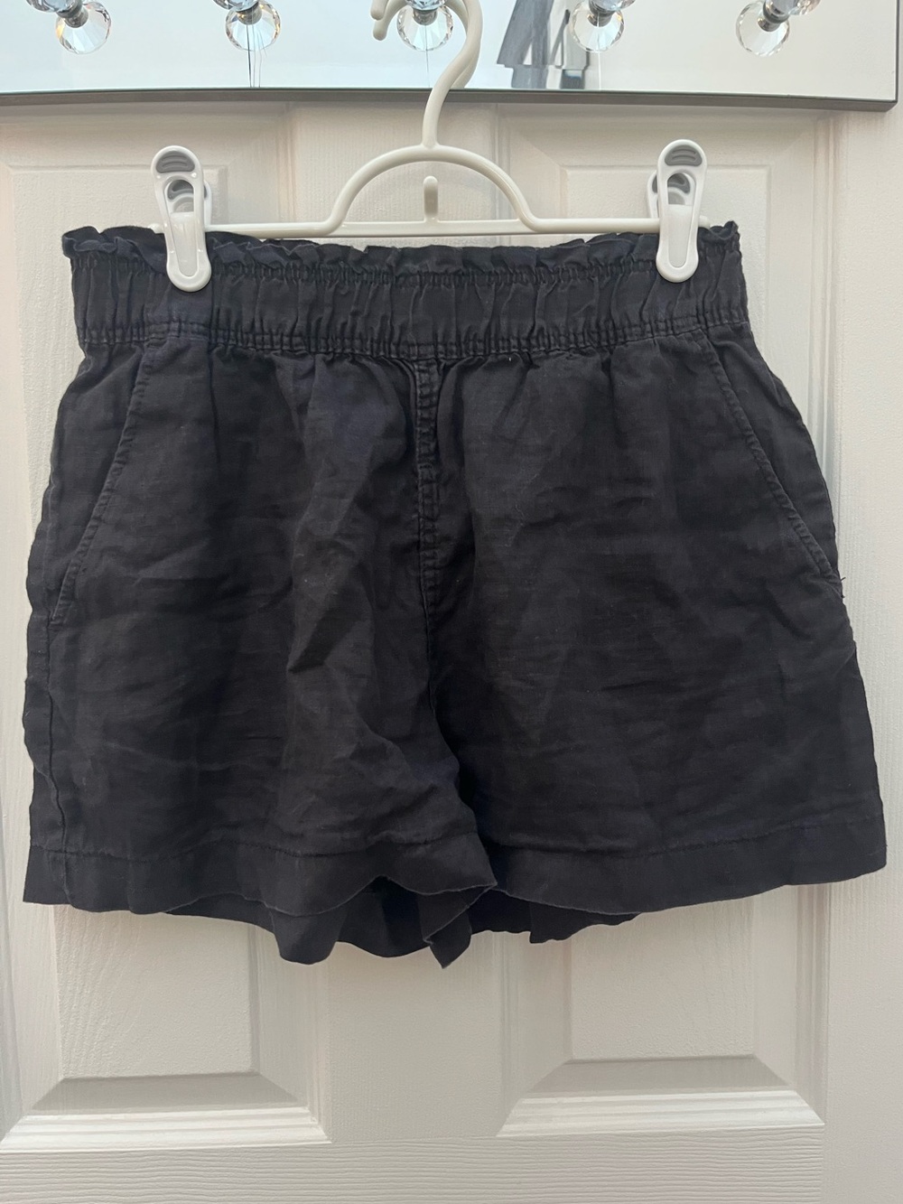 H&M Linen Black Elastic-Waist Shorts